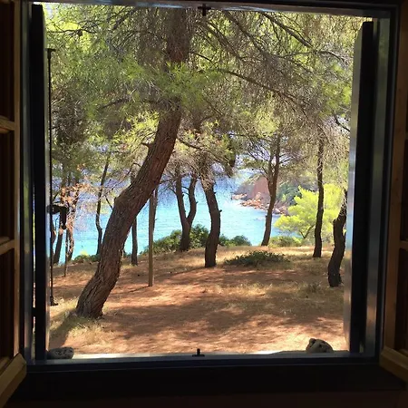 Kokkinokastro فيلة Milia